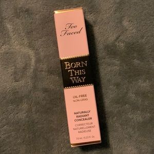 BRAND NEW: Too Faced Born This Way Naturally Radiant Concealer in Light Medium